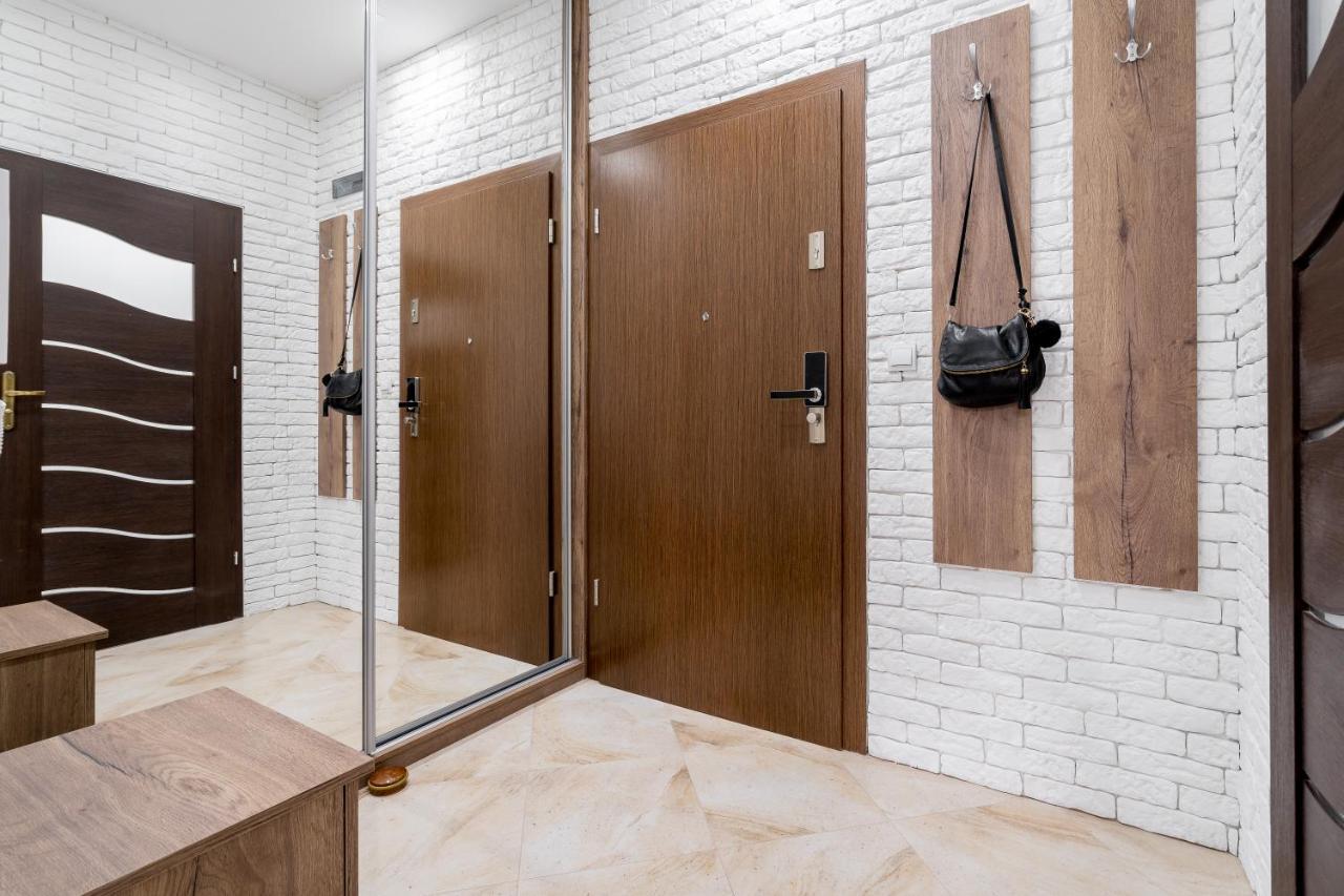 Apartament G11 Z Miejscem Parkingowym Torun Luaran gambar